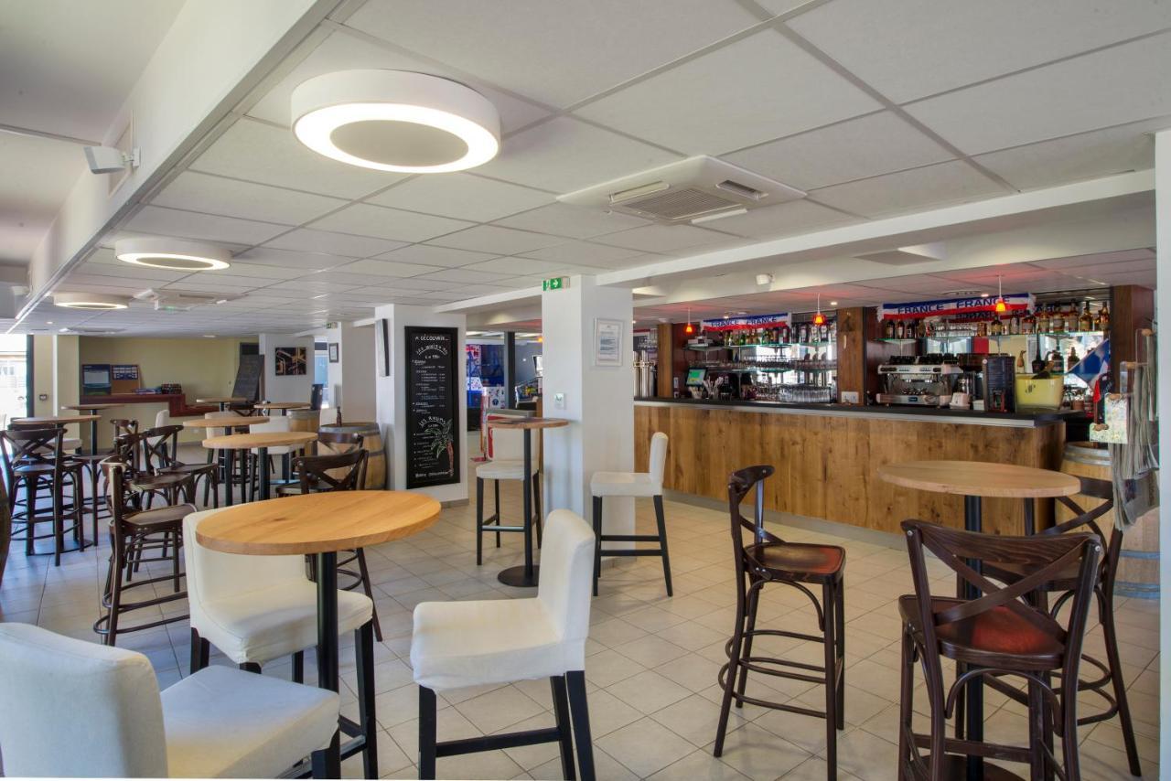 Domaine De Port Aux Rocs Ferienpark 3*